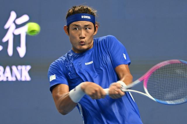 开云体育下载官网-连续征战止步中网首轮 张之臻赛季末伤病频发